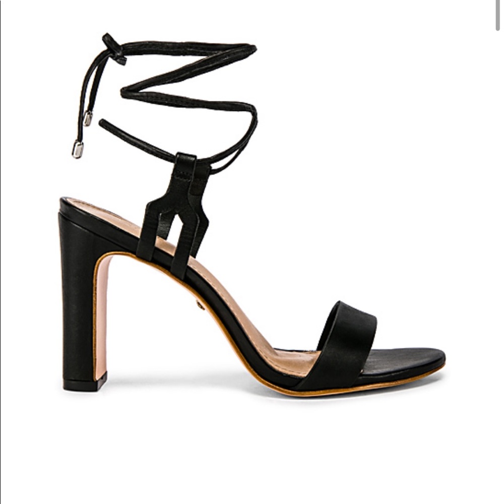 raye kendall heel black